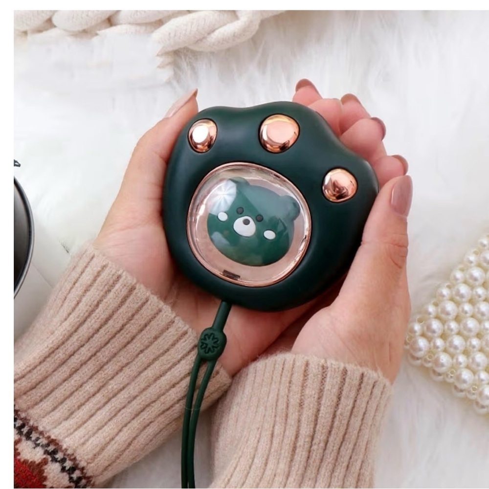 Cat Claw hand warmer with USB charger 2 Speed new in box